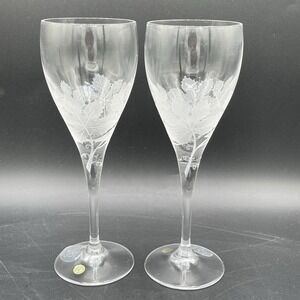 2 Tall Grape Leaf Etched Hand Made In Hungary SP Collection 2008 Wine Glasses